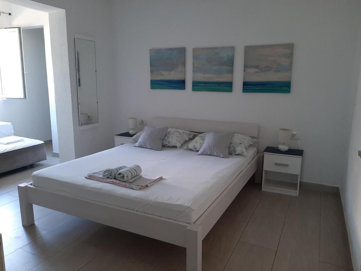 Villa Bratus Promajna Exteriér fotografie