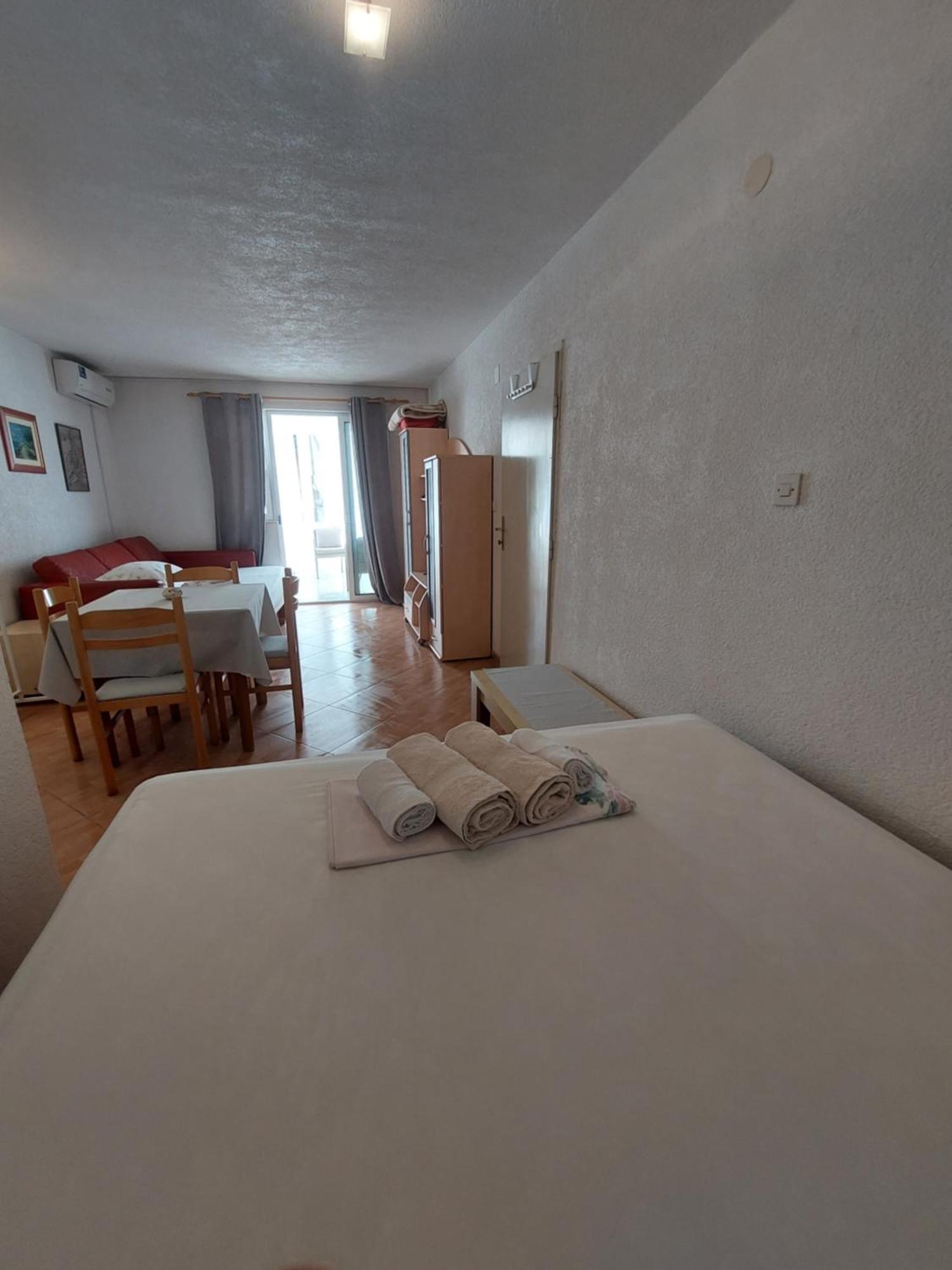 Villa Bratus Promajna Exteriér fotografie
